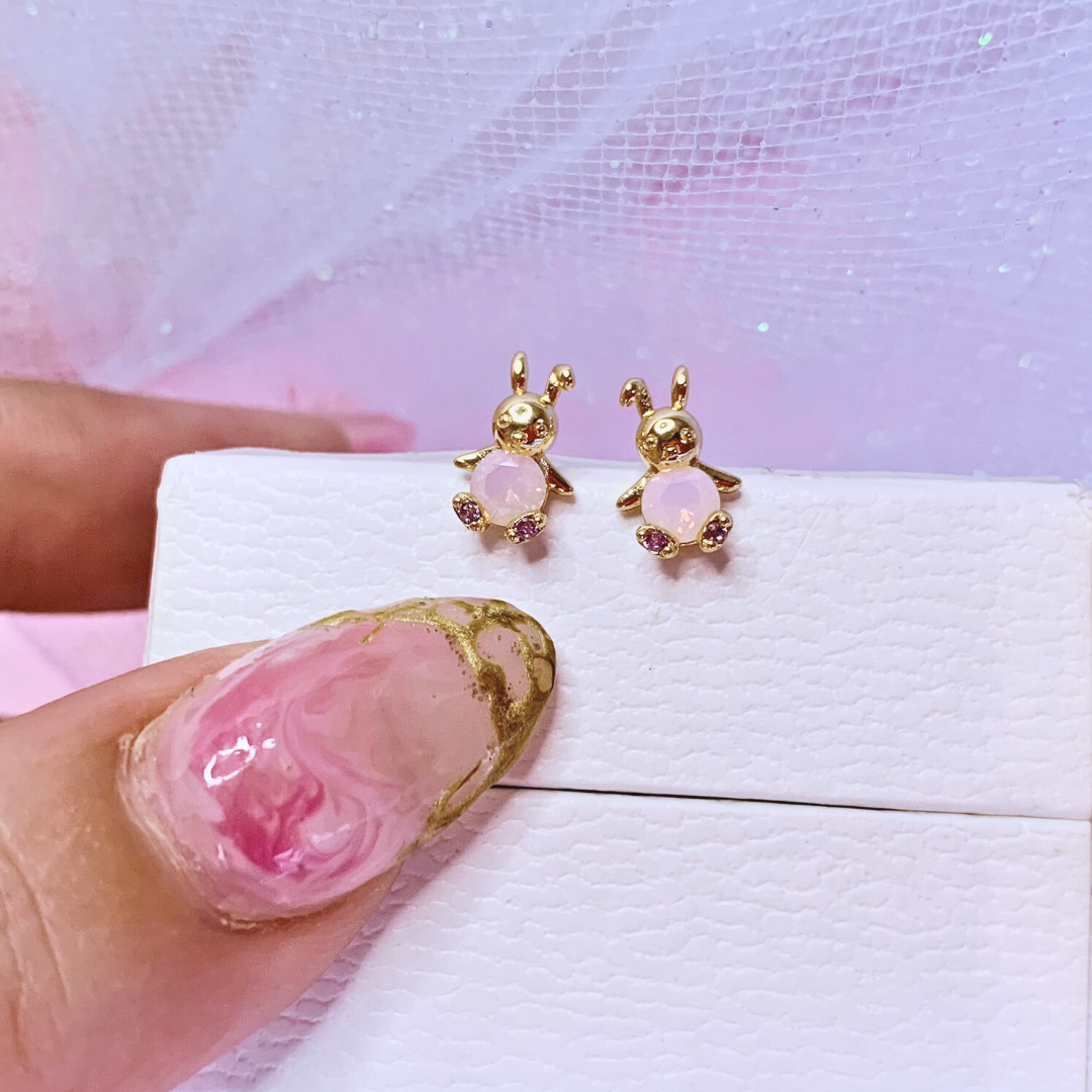 Arete Bunny Rose